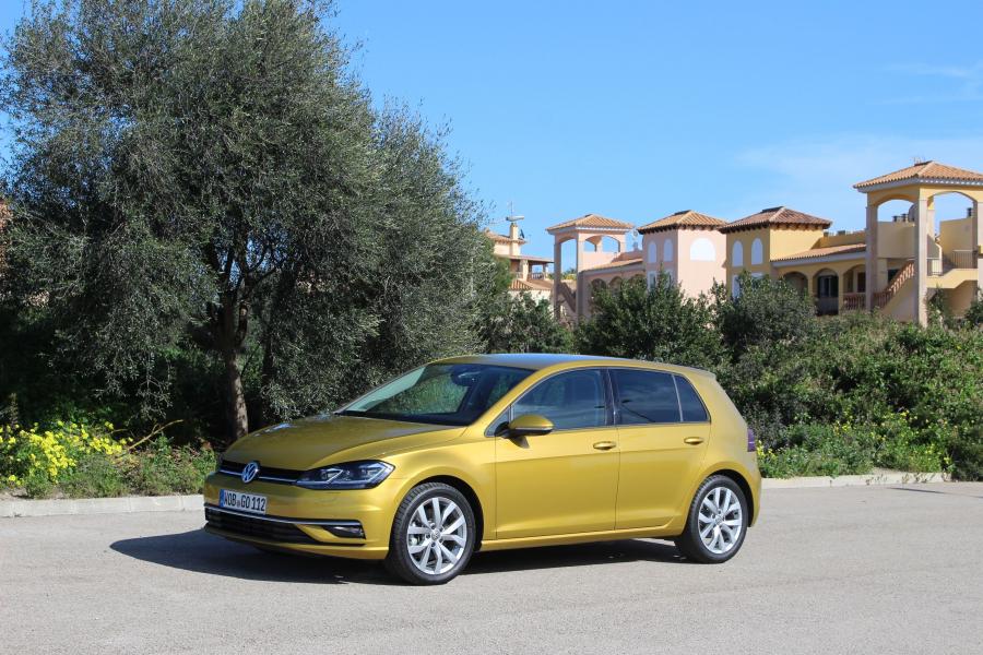  Volkswagen Golf TDI 5-Door 2017 года  (WW) (фото 24 из 41)